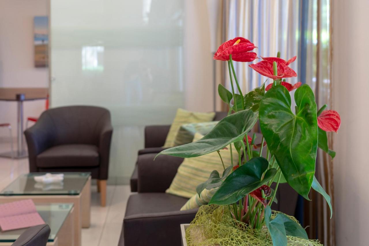 Hotel Adigrat Riccione Buitenkant foto