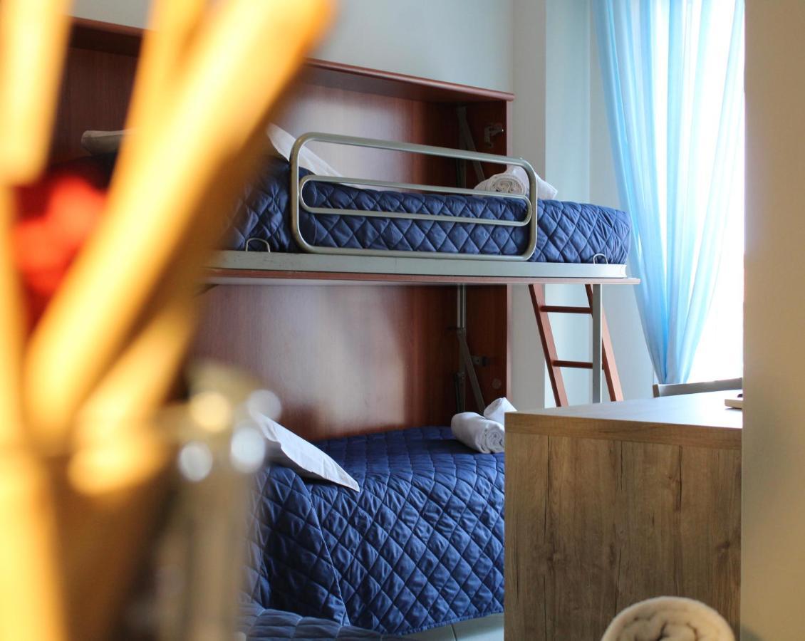 Hotel Adigrat Riccione Buitenkant foto