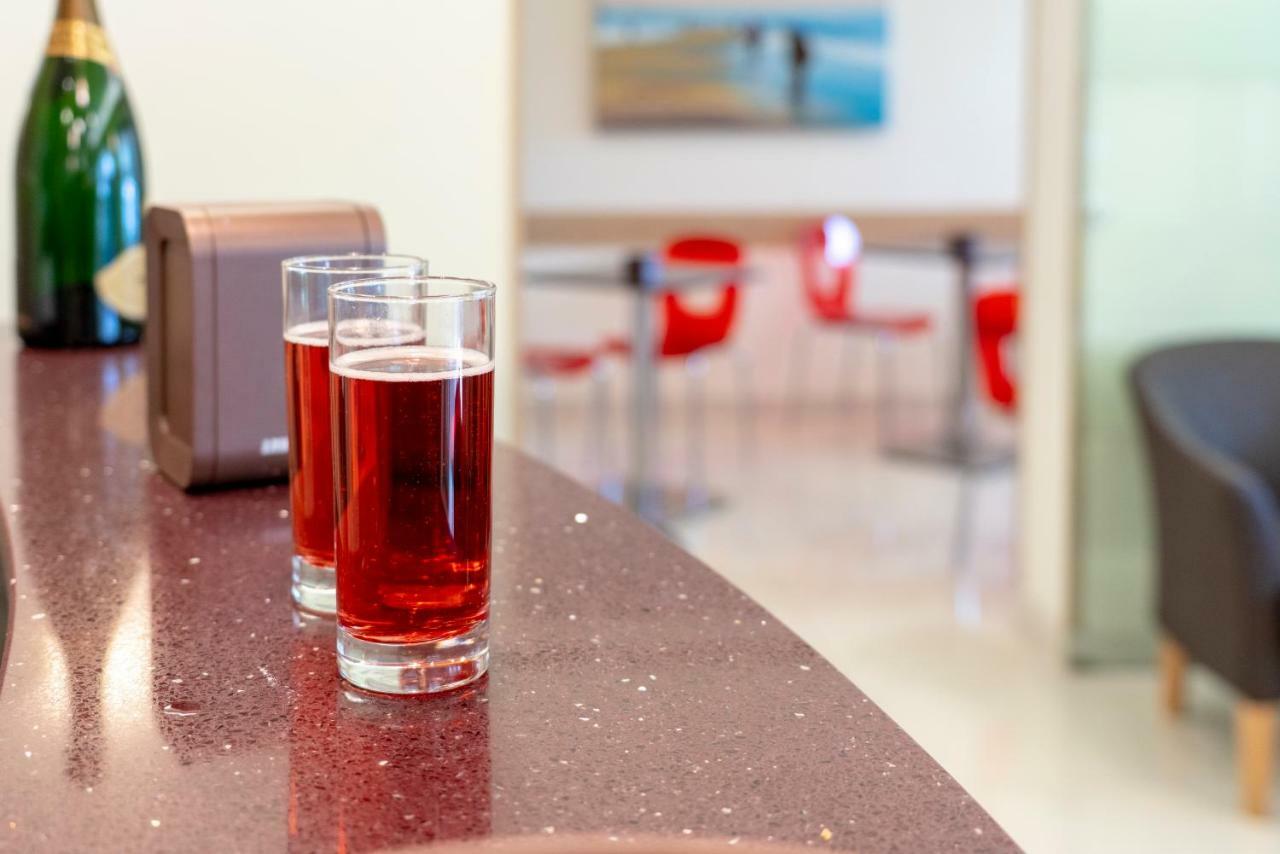 Hotel Adigrat Riccione Buitenkant foto