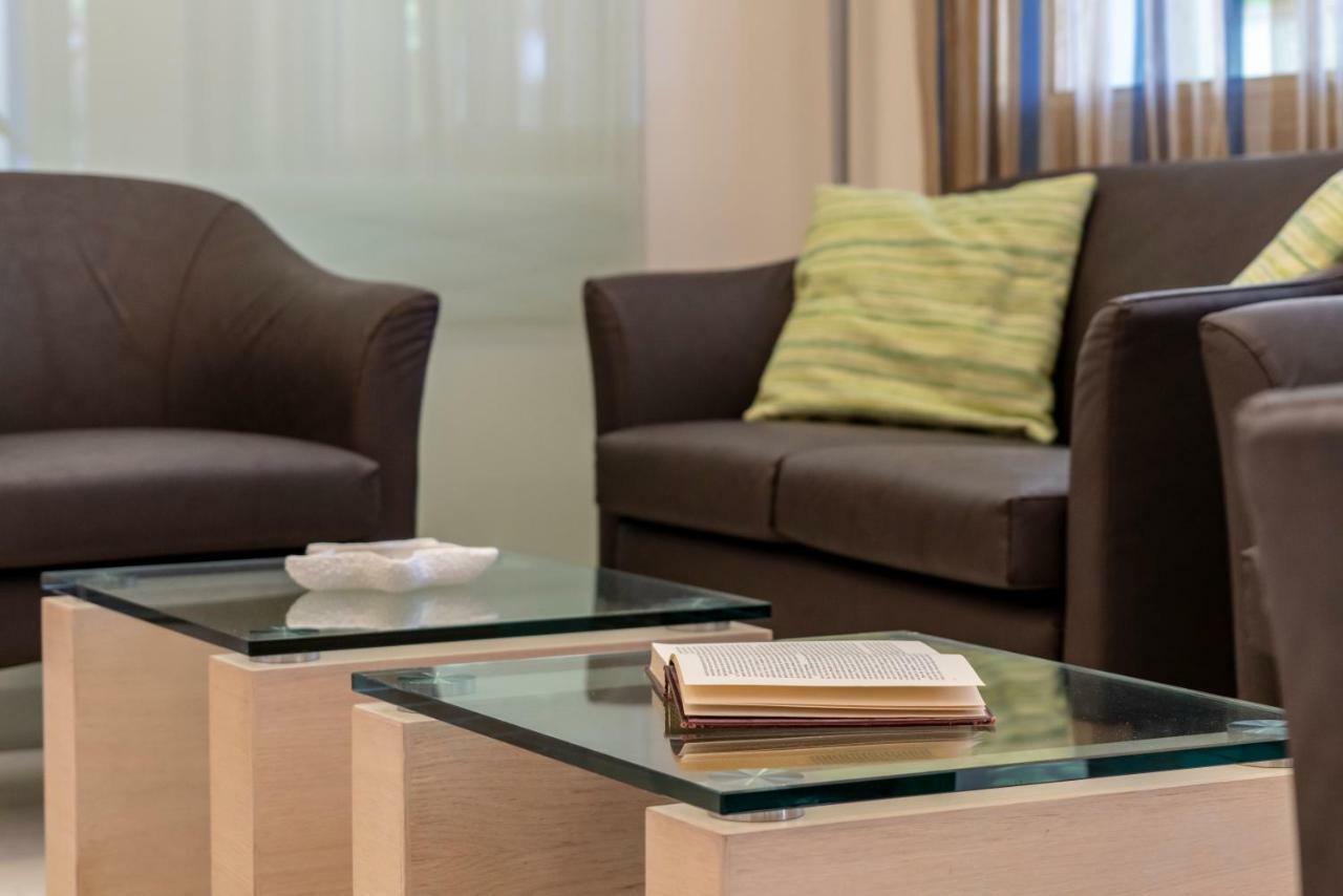 Hotel Adigrat Riccione Buitenkant foto